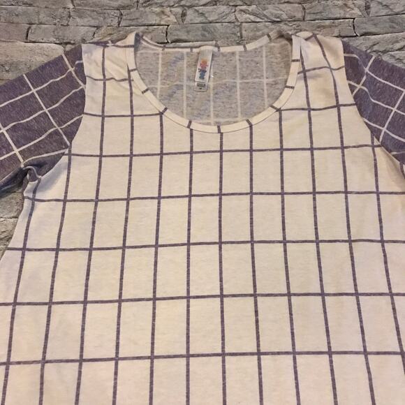 Lularoe Medium Perfect T - Picture 1 of 4